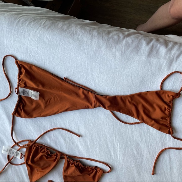 Good American Chai Reverse Ties Triangle Bikini Top & Bottom Size 1 / US small - Picture 10 of 12